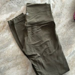 Lululemon Aligns Size 4 Green